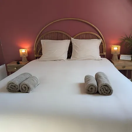Cocon Boheme Sous Les Toits Avec Lit Queen Berck